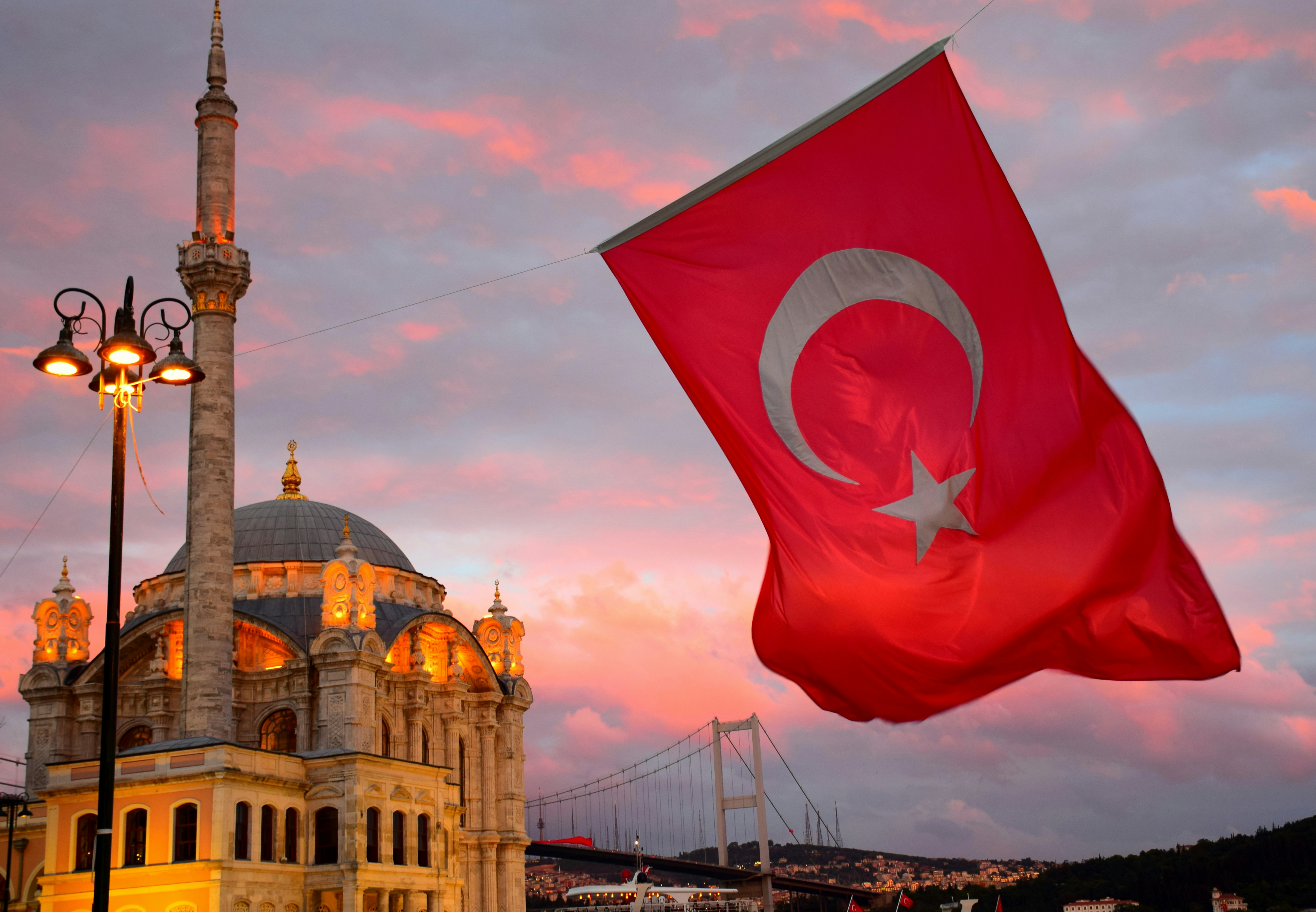 Voyage en Turquie : faut-il acheter ses livres turques depuis la France ?