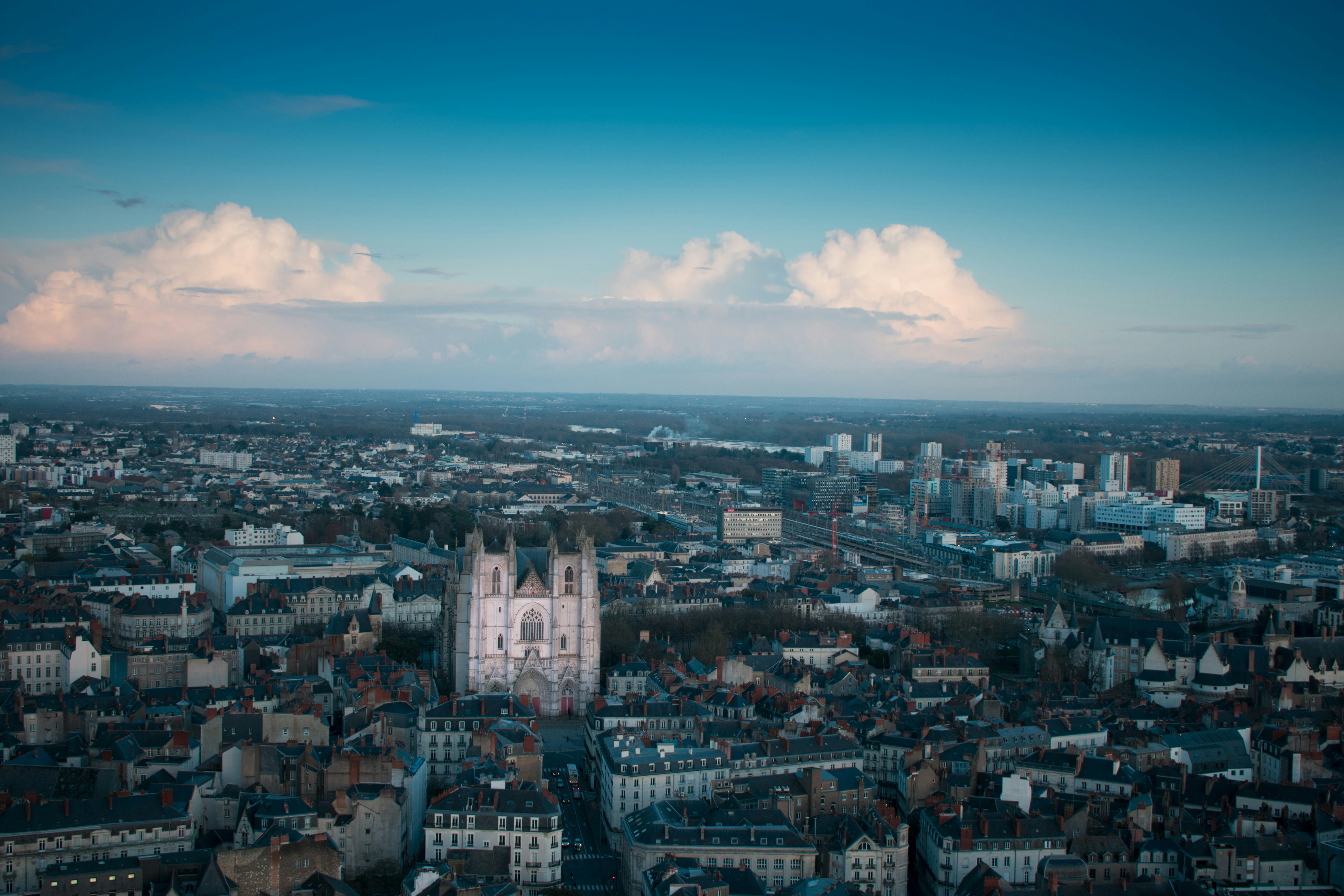Bureau de change à Nantes : trouver le meilleur taux
