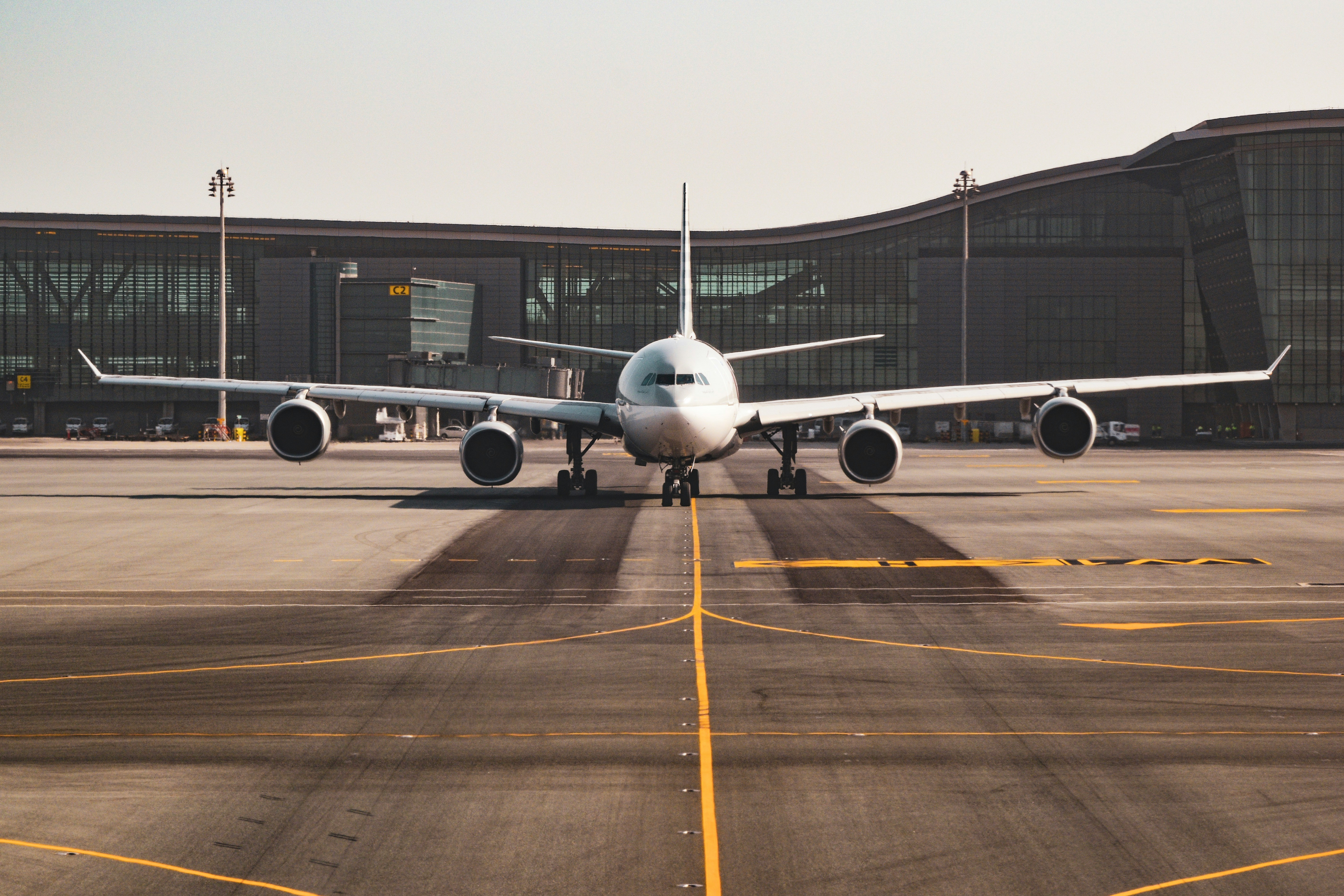 Bureau de change Paris aéroport Orly : taux, adresses et alternatives